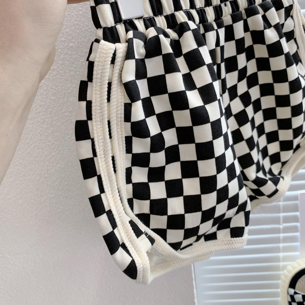 y033 - Korean children's clothing boys summer sports suit children's solid color tops shorts girls foreign style fashionable two-piece suit - Image 9