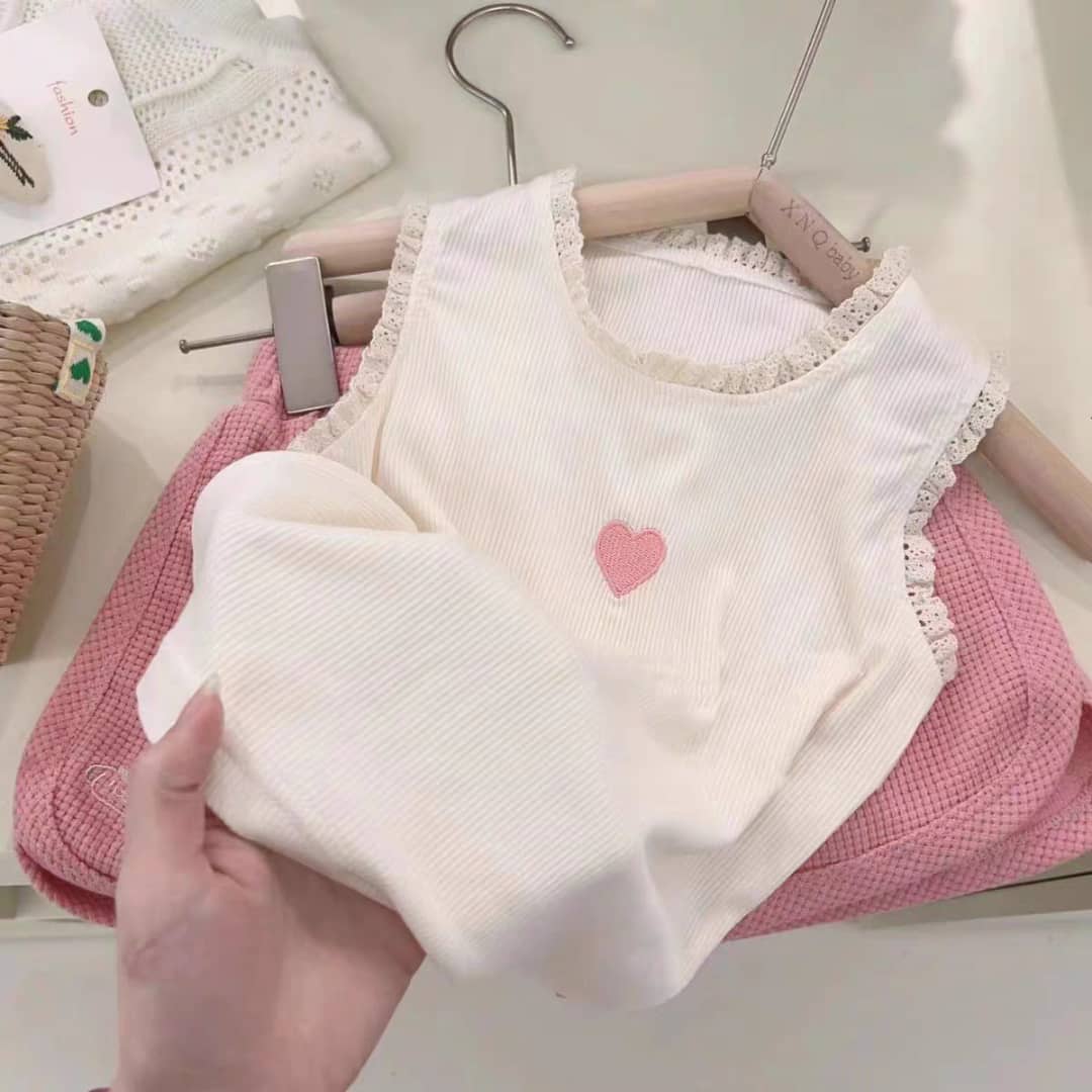 y172 - Little Girl's Two Piece Suit (Love Shape Cloth + Pink Pant) - Image 3