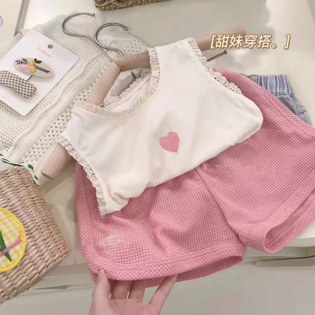 y172 - Little Girl's Two Piece Suit (Love Shape Cloth + Pink Pant) - Image 1