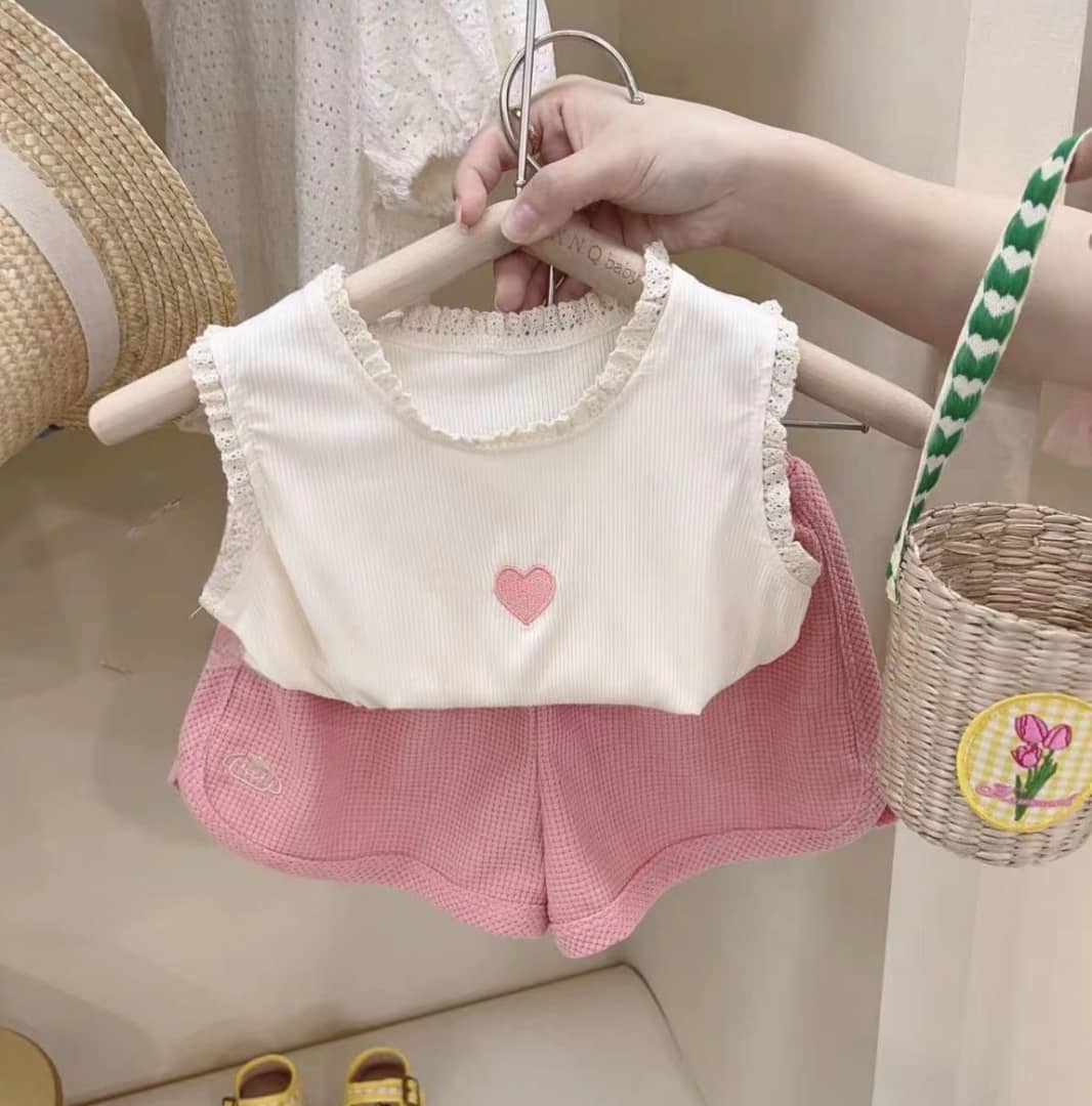 y172 - Little Girl's Two Piece Suit (Love Shape Cloth + Pink Pant) - Image 4