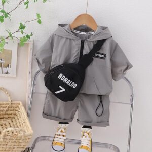 y329 - Boys Half-Zip Hooded Short-Sleeved Suit With Sling Bag - 图片 3