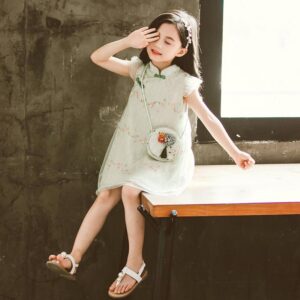 y681 - CNY Collections - Lace Cheongsam - Image 5