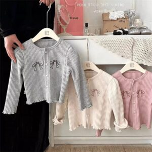 y720 - Embroidered Bow Long Sleeve Top - 图片 3