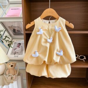 y628 - Sister Outfit - Duck Vest Set And Sleeveless Dress - 图片 4