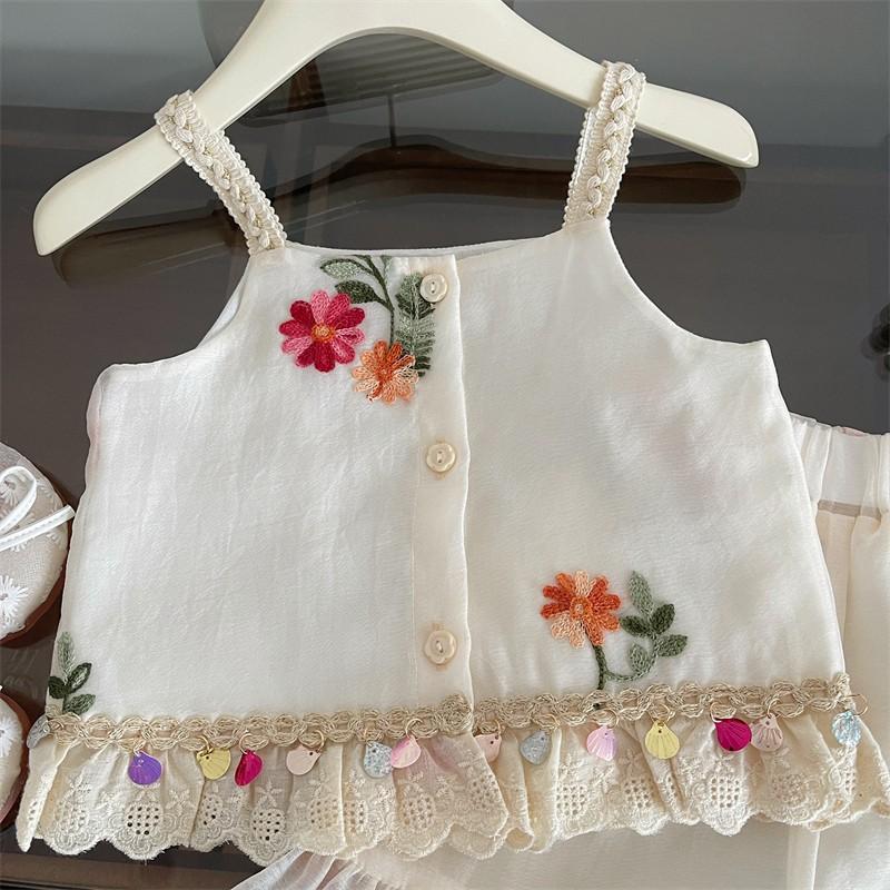 y715 - Embroidered Net Flower Suspender Set - Image 3