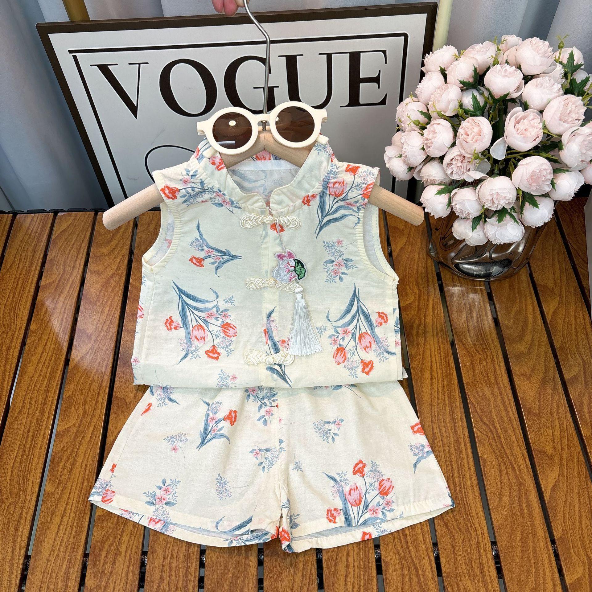 y696 - CNY Collections - Chinese Sleeveless Suit - Image 1