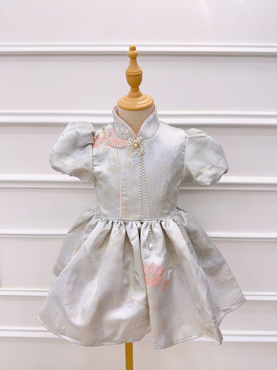 y750 - Light Grey Princess Dress