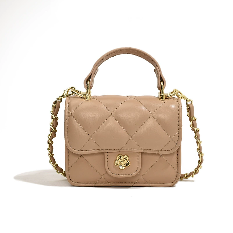 y782 - Chanel Style Diamond Chain Shoulder Bag - Image 5