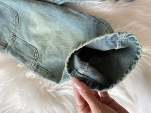 y829 - Vintage Jeans - Image 4