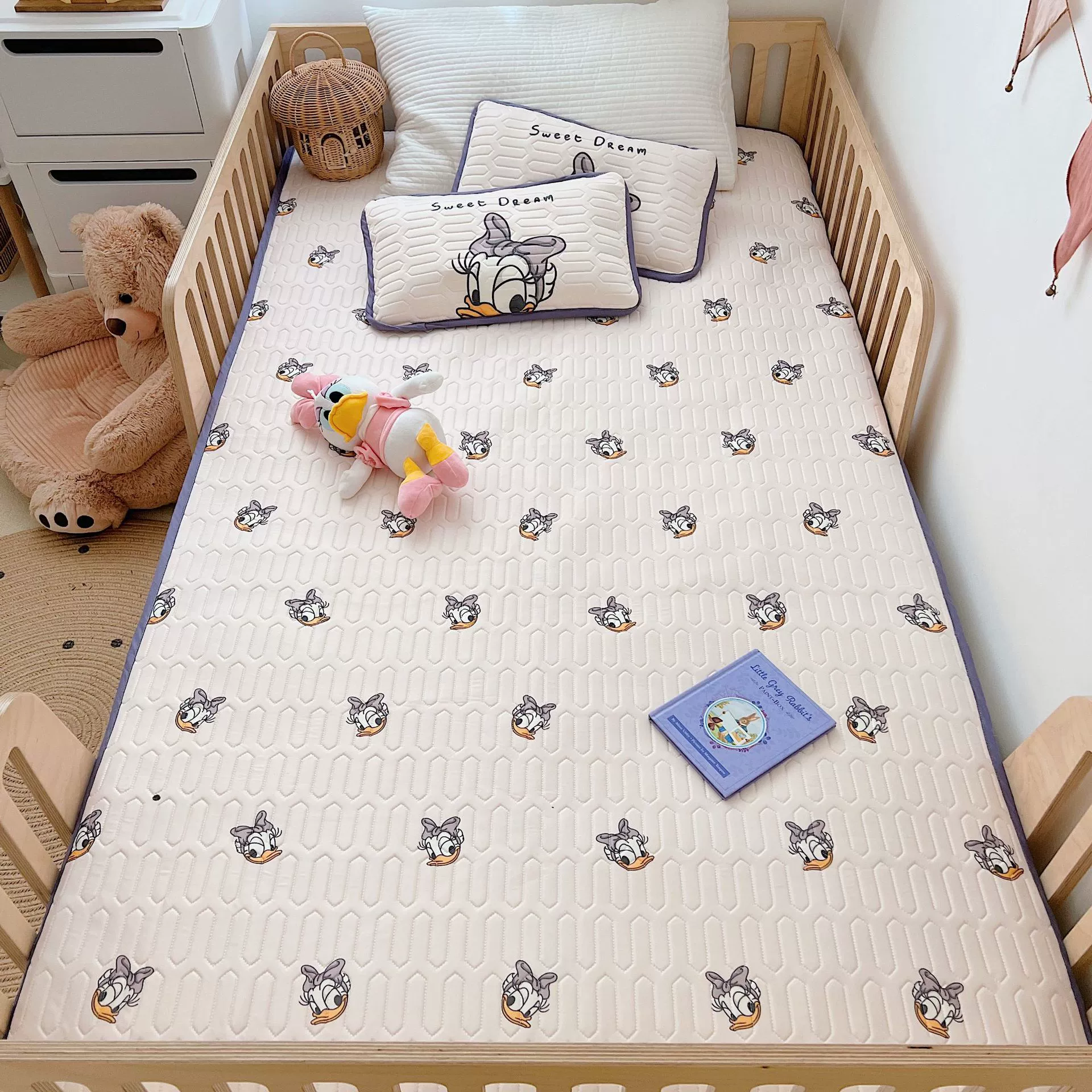 y830 - Cartoon Ice Silk Latex Pillowcase / Pillow - Image 11