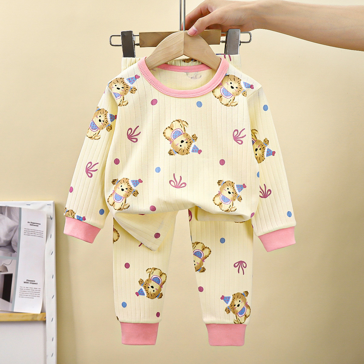 y339 - Children's Pajamas Set - Image 12