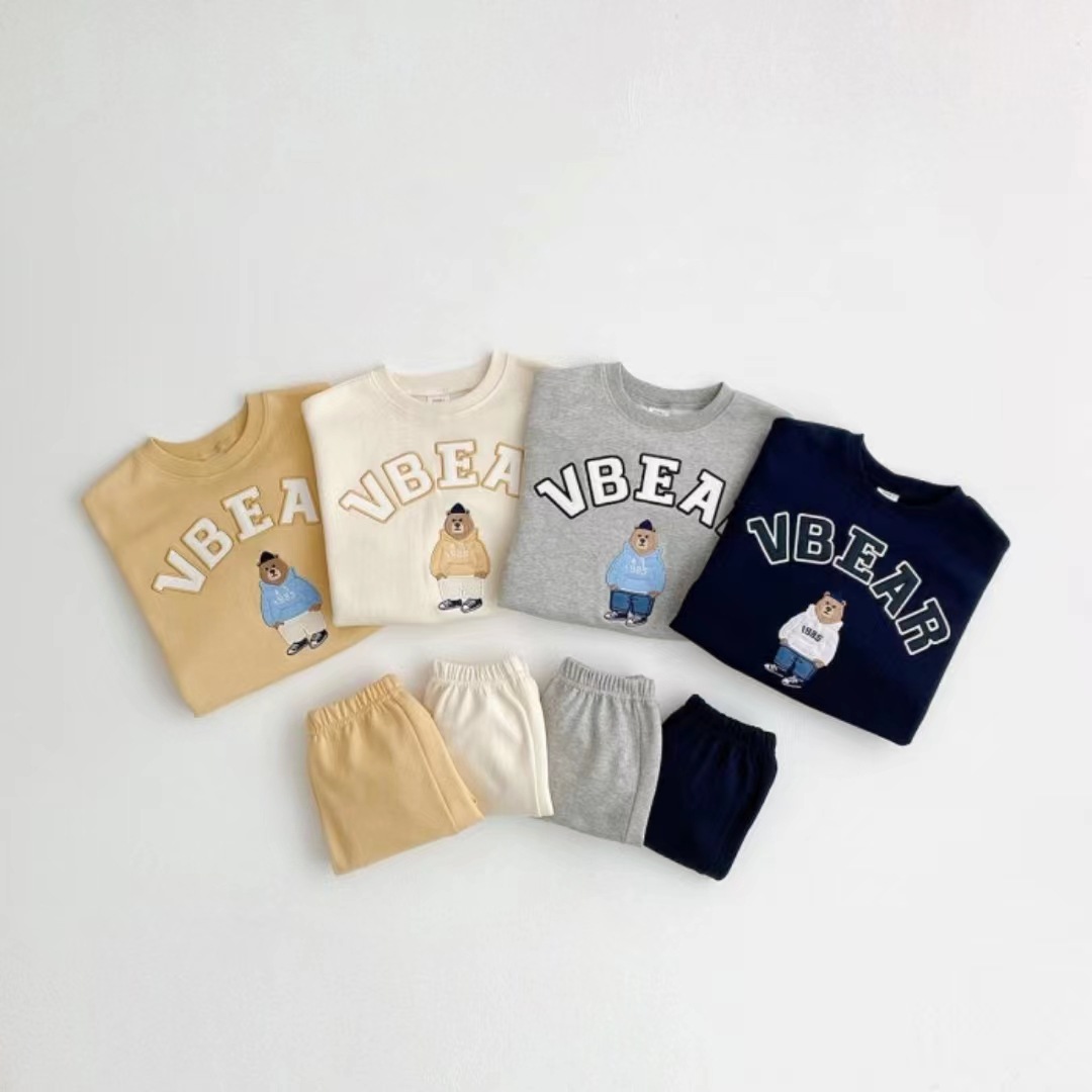 y873 - Bear Letter Long Sleeve Sweatshirt - Image 1