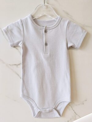 y1131 - Baby Boy & Baby Girl Button Romper - Image 6