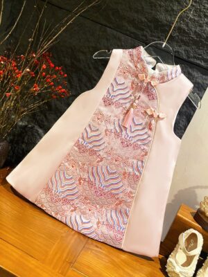 y1199 - CNY Premium Pink & Red Cheongsam Dress With Hair Clip - Image 5