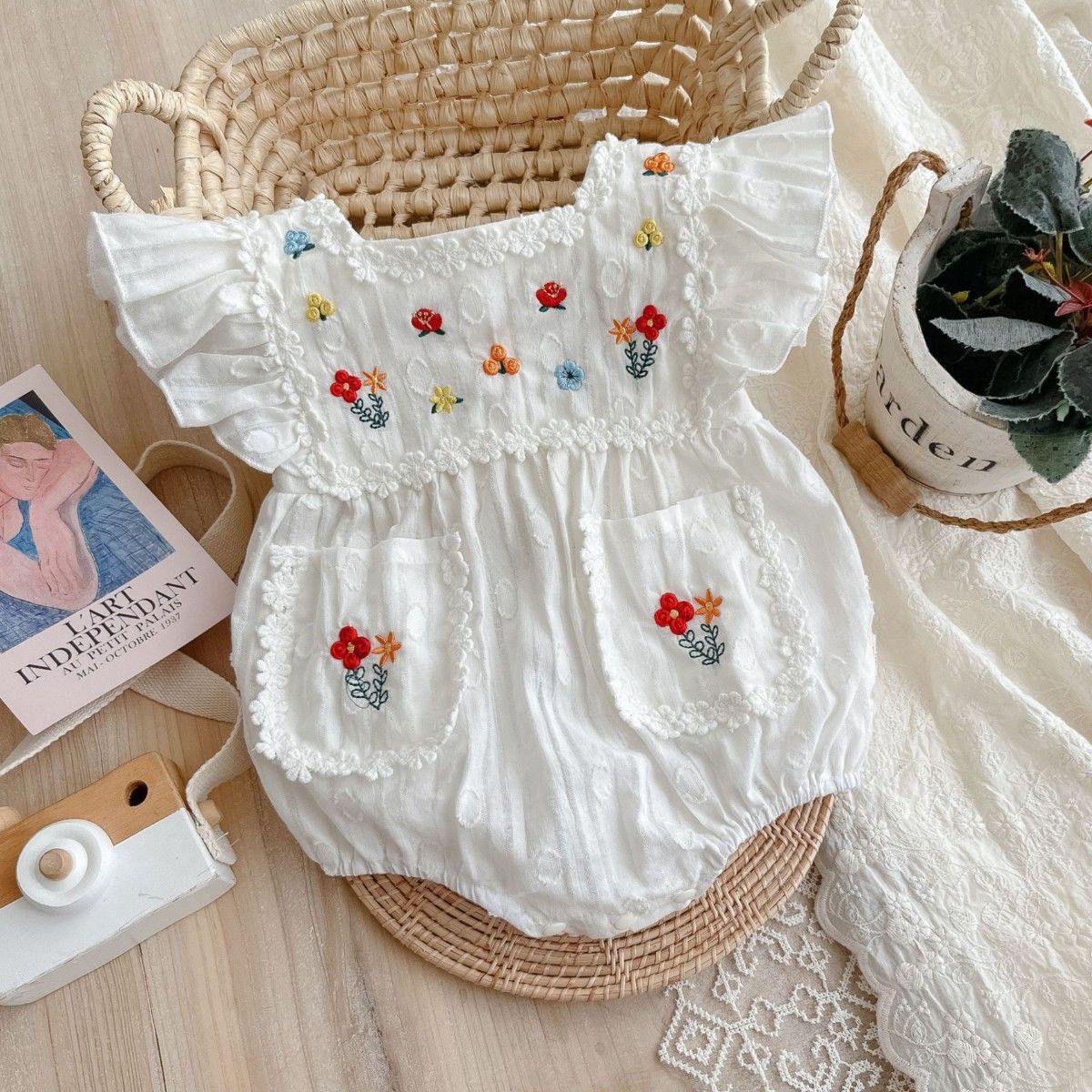 y1221 - Embroidery Flower Pocket Romper With Socks - 图片 4