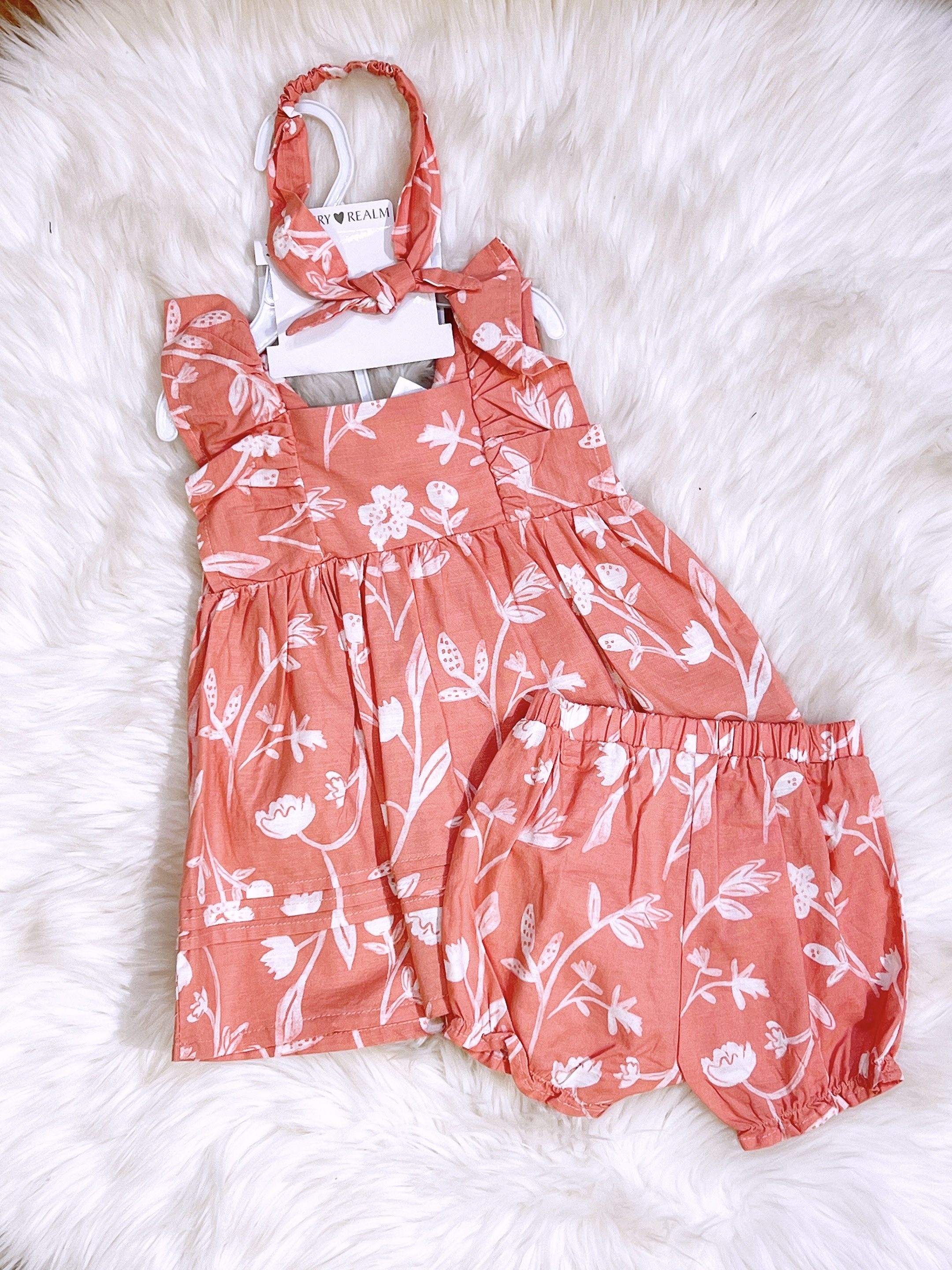 y1529 – FR Baby Girl With Headband Set