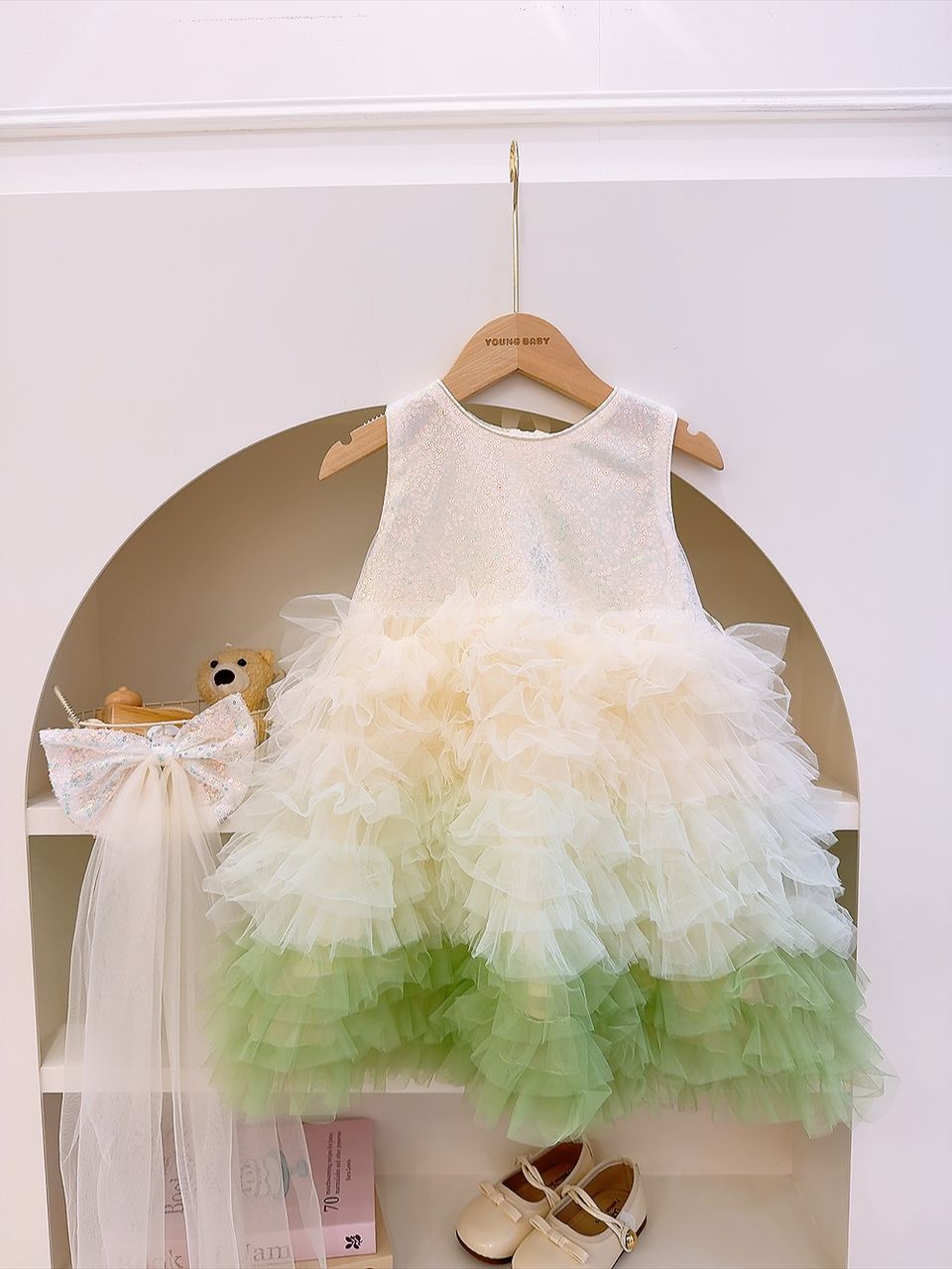 y1666 - Green Gradient Dress