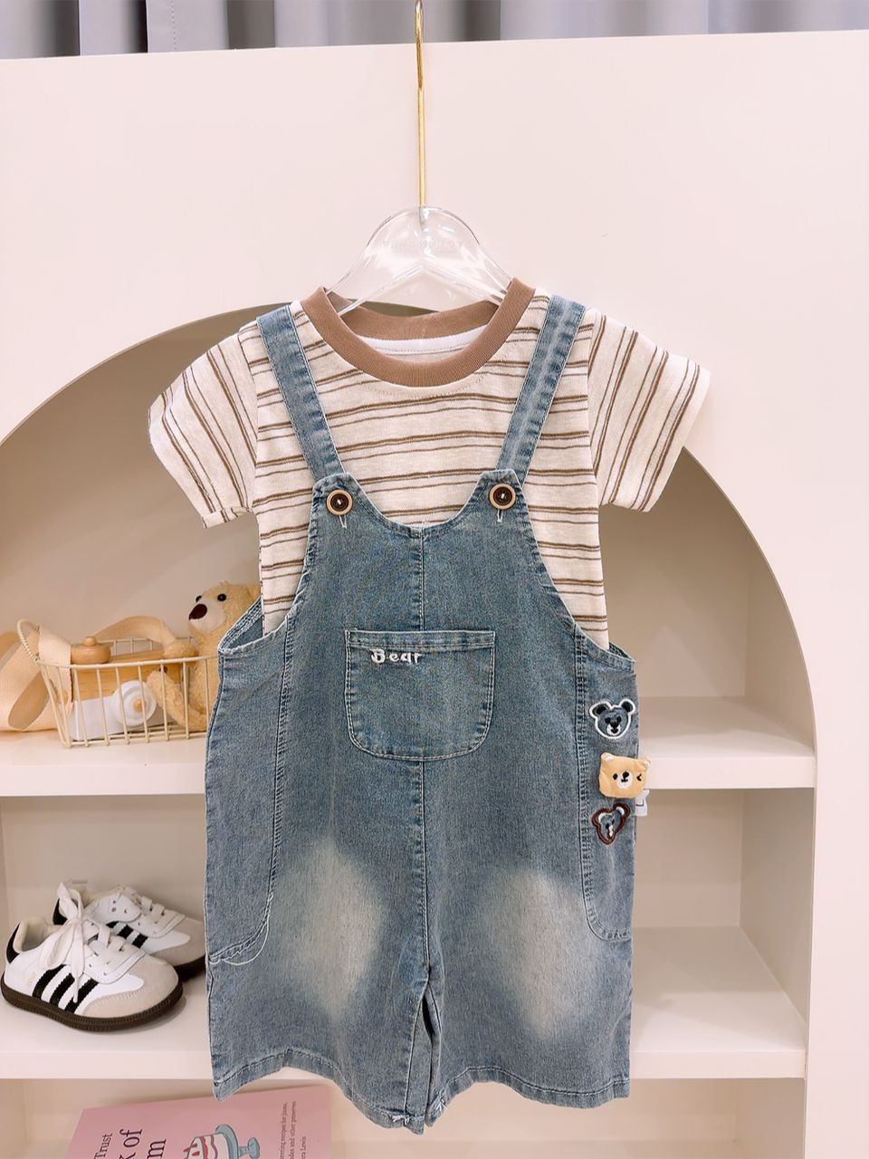 y1693 - 3 Bear Head Overall Set