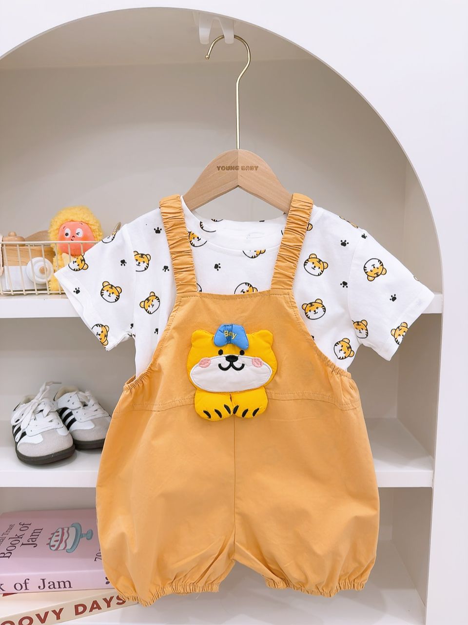 y1700 - Bay Cat Overall Set